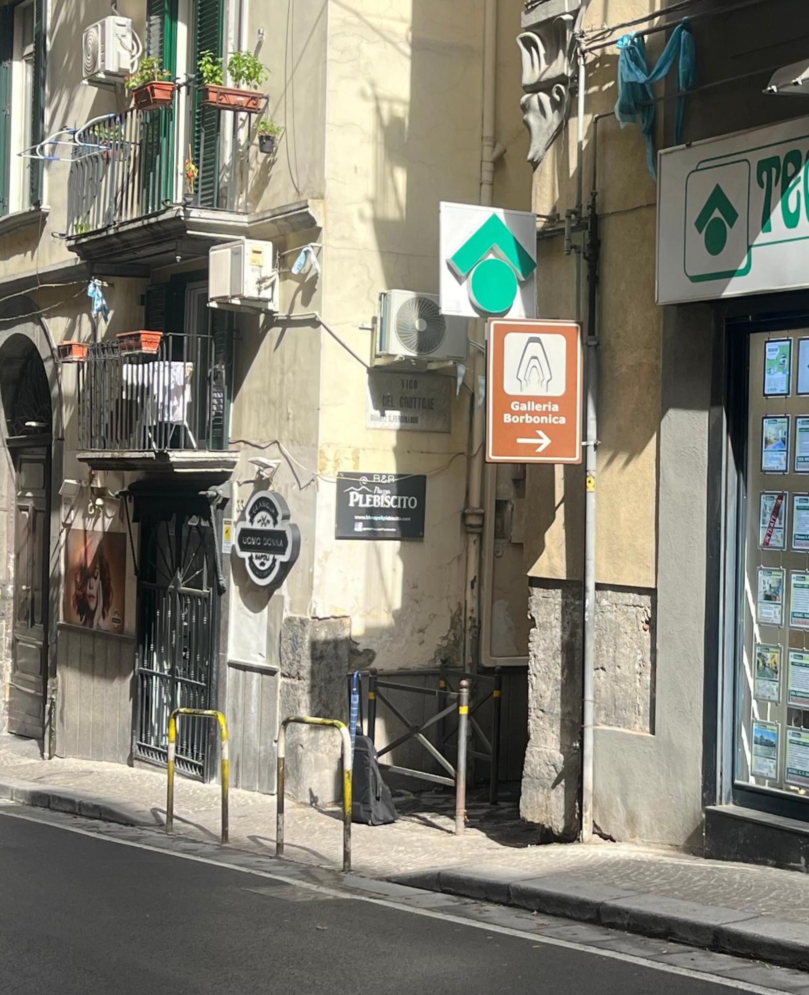 Casetta Piazza Plebiscito Napoli Eksteriør billede